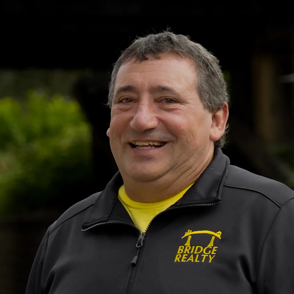 Dan Thielges, real estate agent with Bridge Realty in Mankato