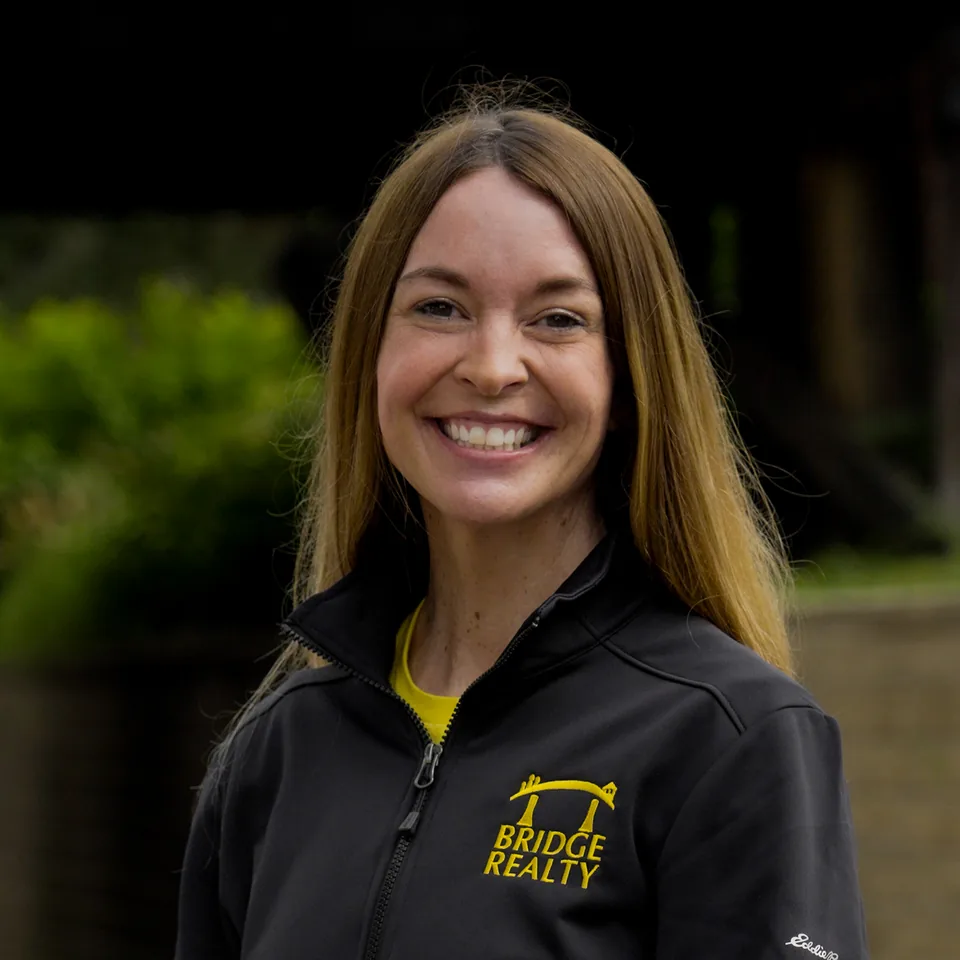 Samantha Kaul, real estate agent with Bridge Realty in Mankato